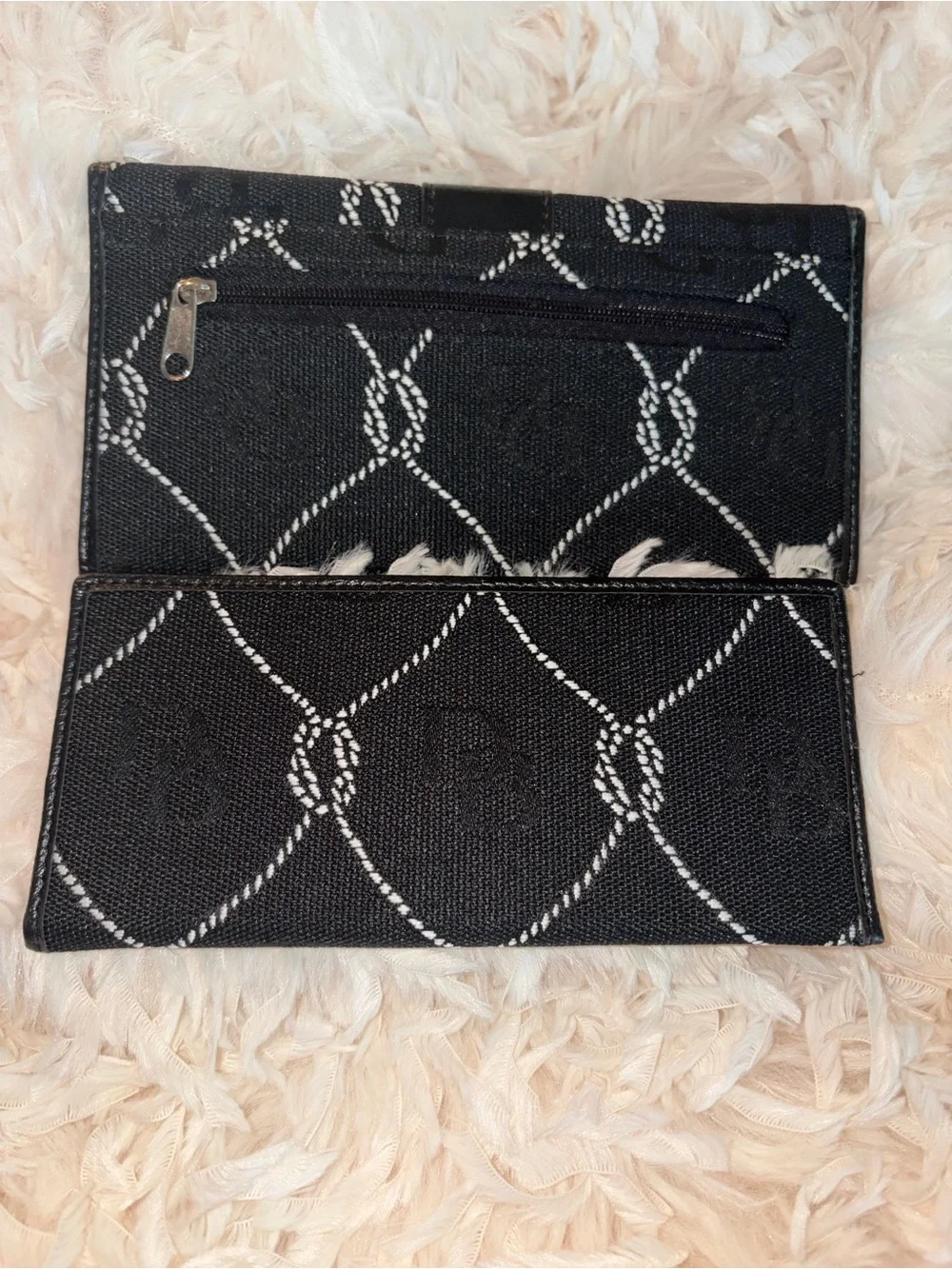 Dooney & Bourke black white nautical set! Amazing condition!!!